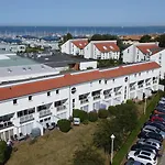 アパート Yachthafenresidenz-wohnung-8112-850 *