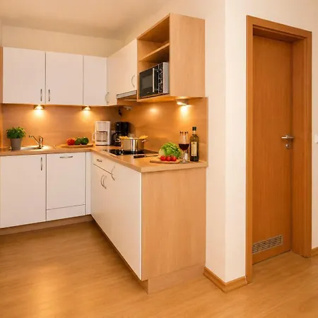 Yachthafenresidenz-wohnung-8112-850 Lejlighed